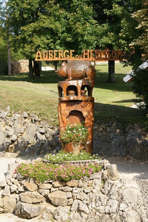 Auberge Du Herisson La Chaux-du-Dombief Exterior photo